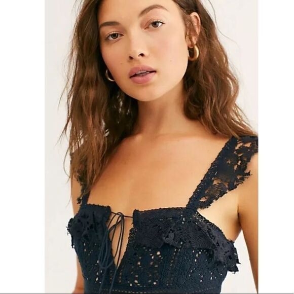 NEW FREE PEOPLE CROSS MY HEART CROCHET MINI DRESS - Picture 2 of 6